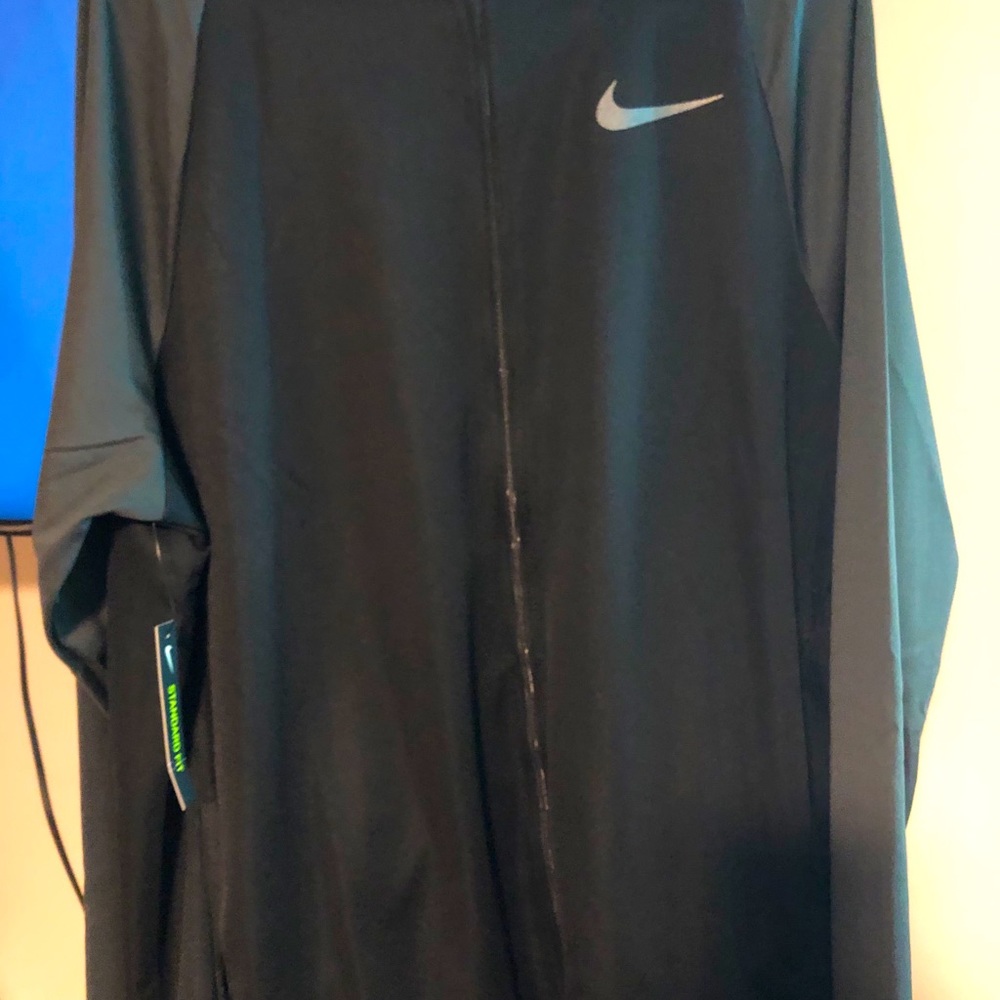 Nike track jacket - Picture 3 of 3